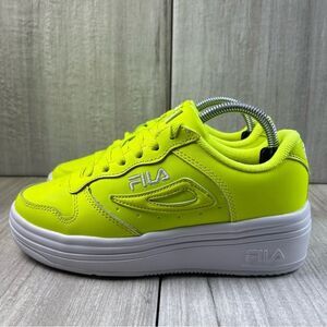 NEW Fila WX-100 Neon Yellow Sneaker Lace Up Athletic Shoe Womens Size 5